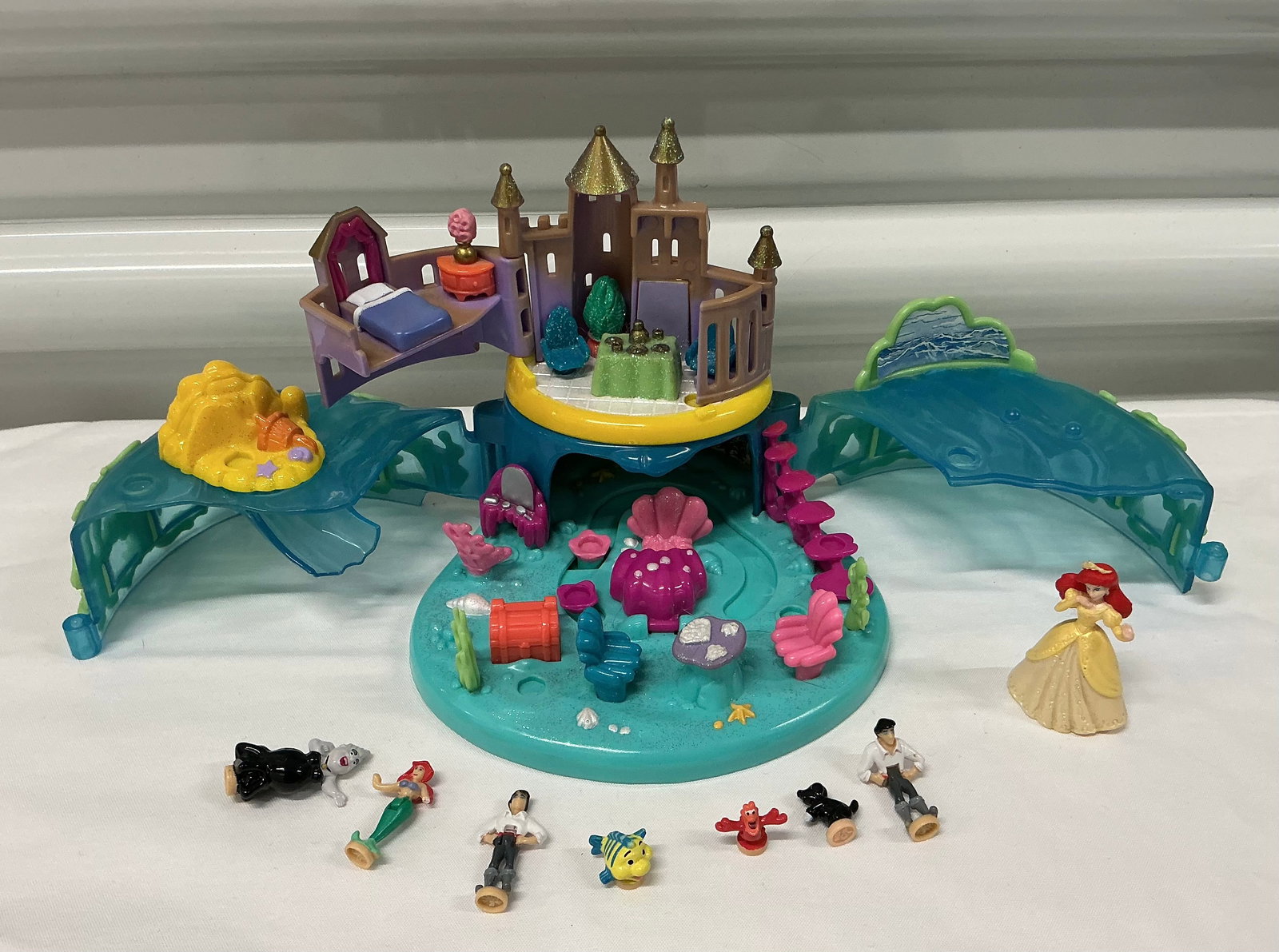 1990s Bluebird Toys Disney Little Mermaid Undersea Kingdom Polly Pocket Play Set (1 of 5)