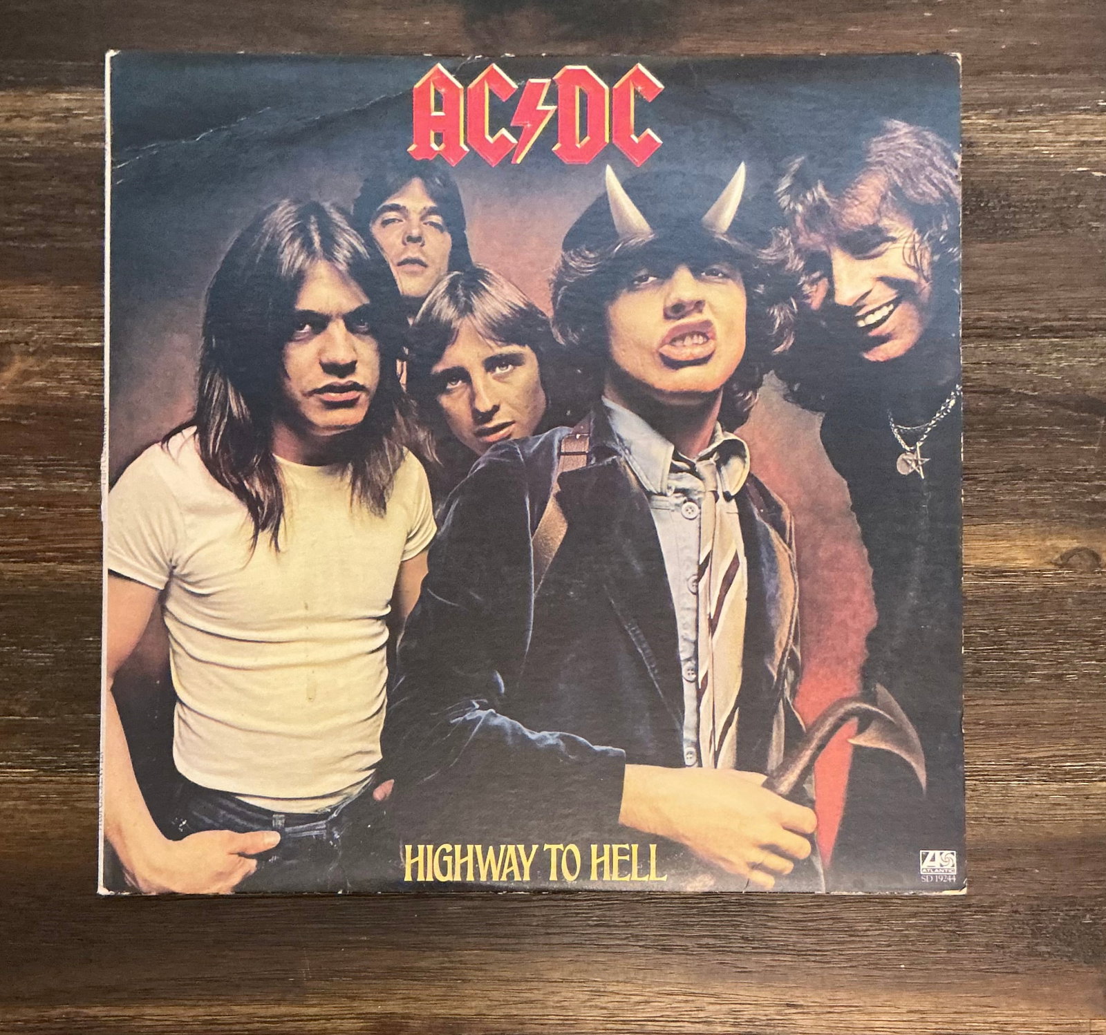 1979 AC DC Highway To Hell Vinyl Record: All untested/unchecked. If you have a question about a specific record, please ask before bidding