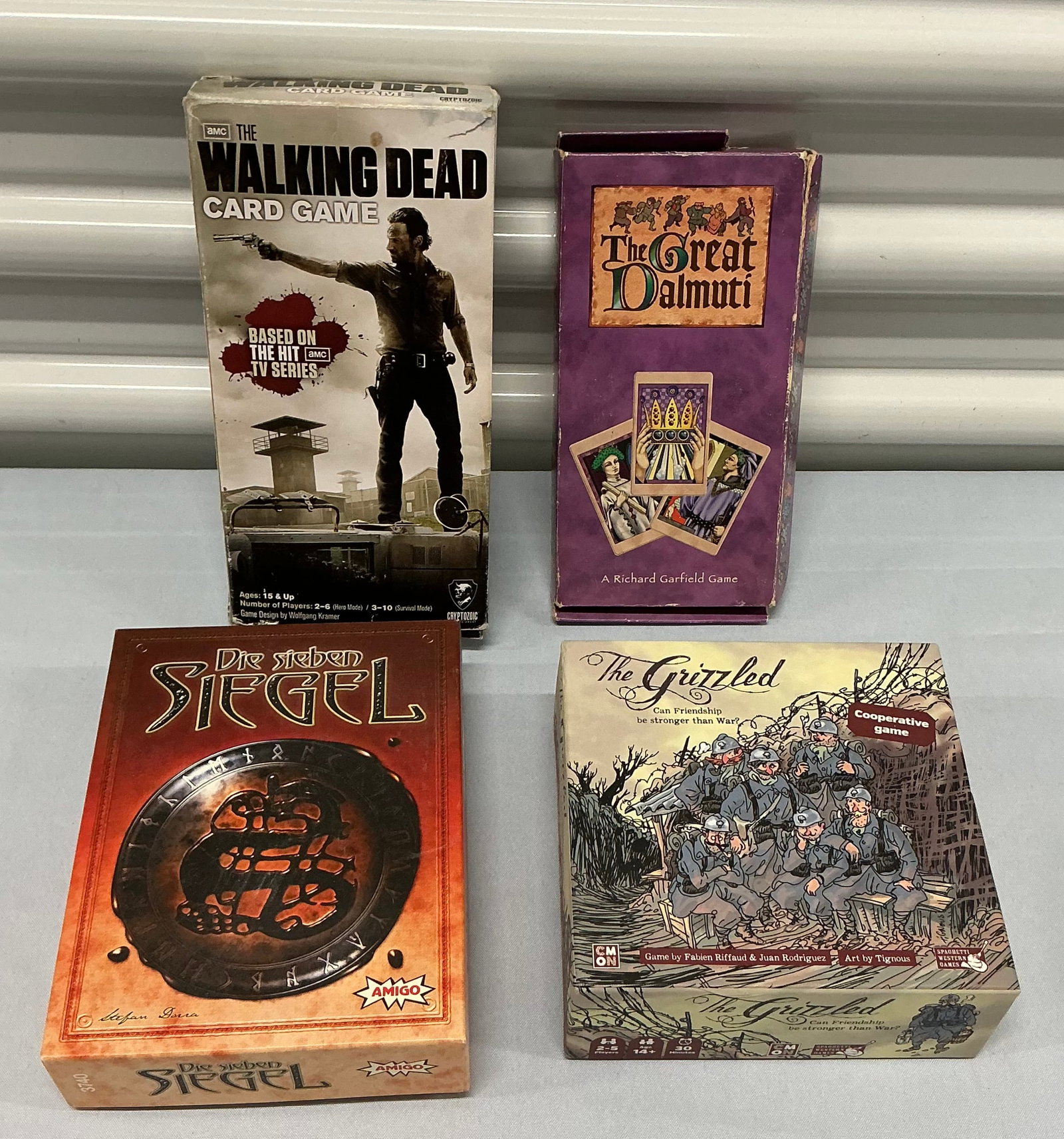 1994 The Great Dalmuti & Other Card Games: Great Dalmuti Complete (box has some damage)