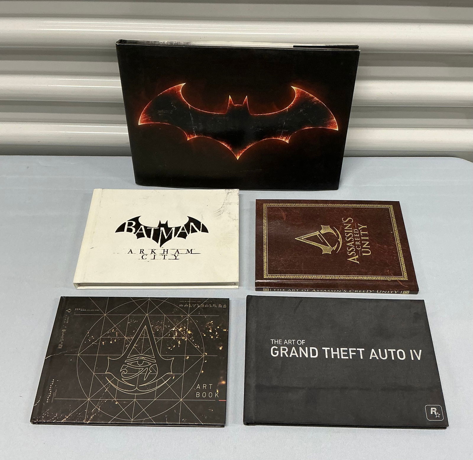 Hard Cover Gaming Art Books: Batman GTA Assassin’s Creed