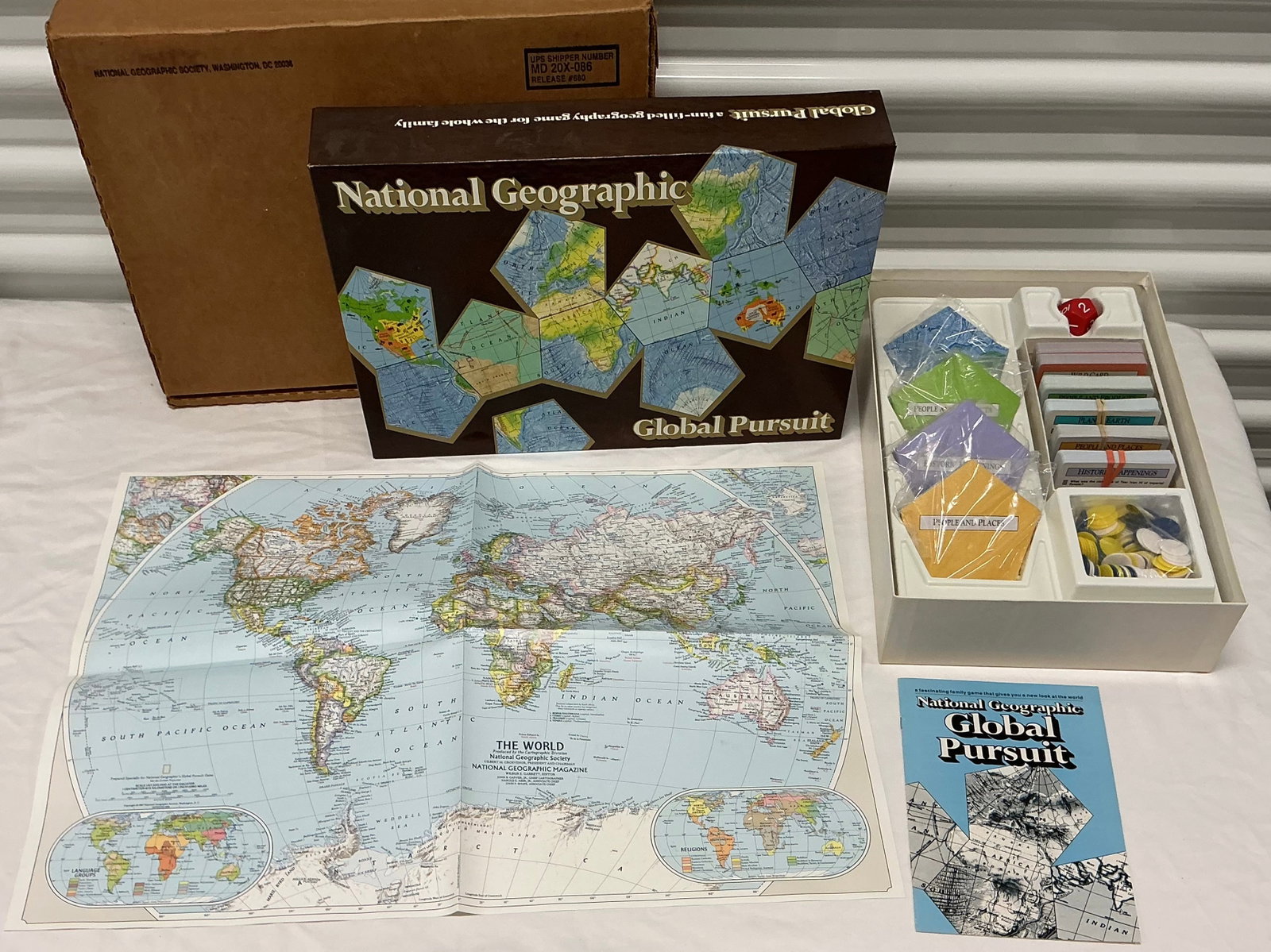 1987 National Geographic Global Pursuit Game Original Box Sealed Parts (1 of 3)