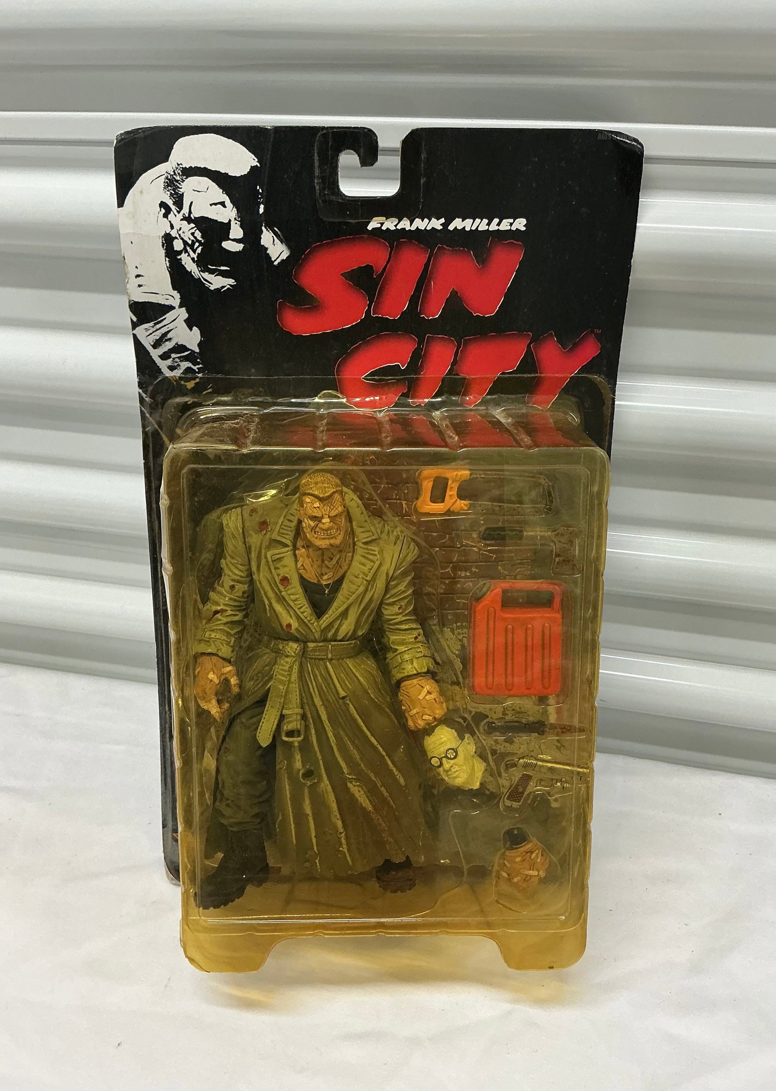 Frank Miller Sin City Violent Marv Action Figure (1 of 4)