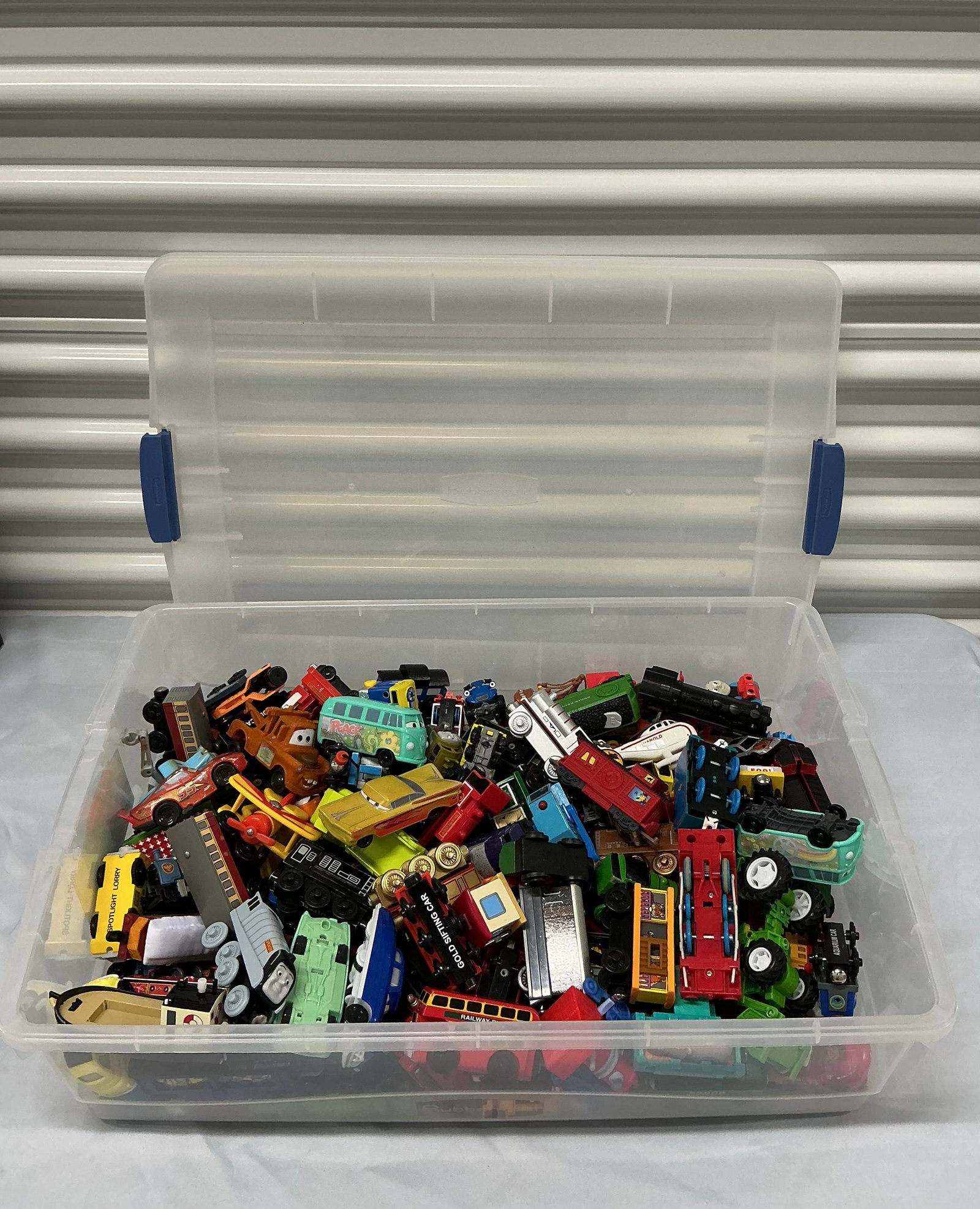Tote Full Of Cars, Thomas The Tank & Other Trains & Cars: Extra Handling Fee To Ship