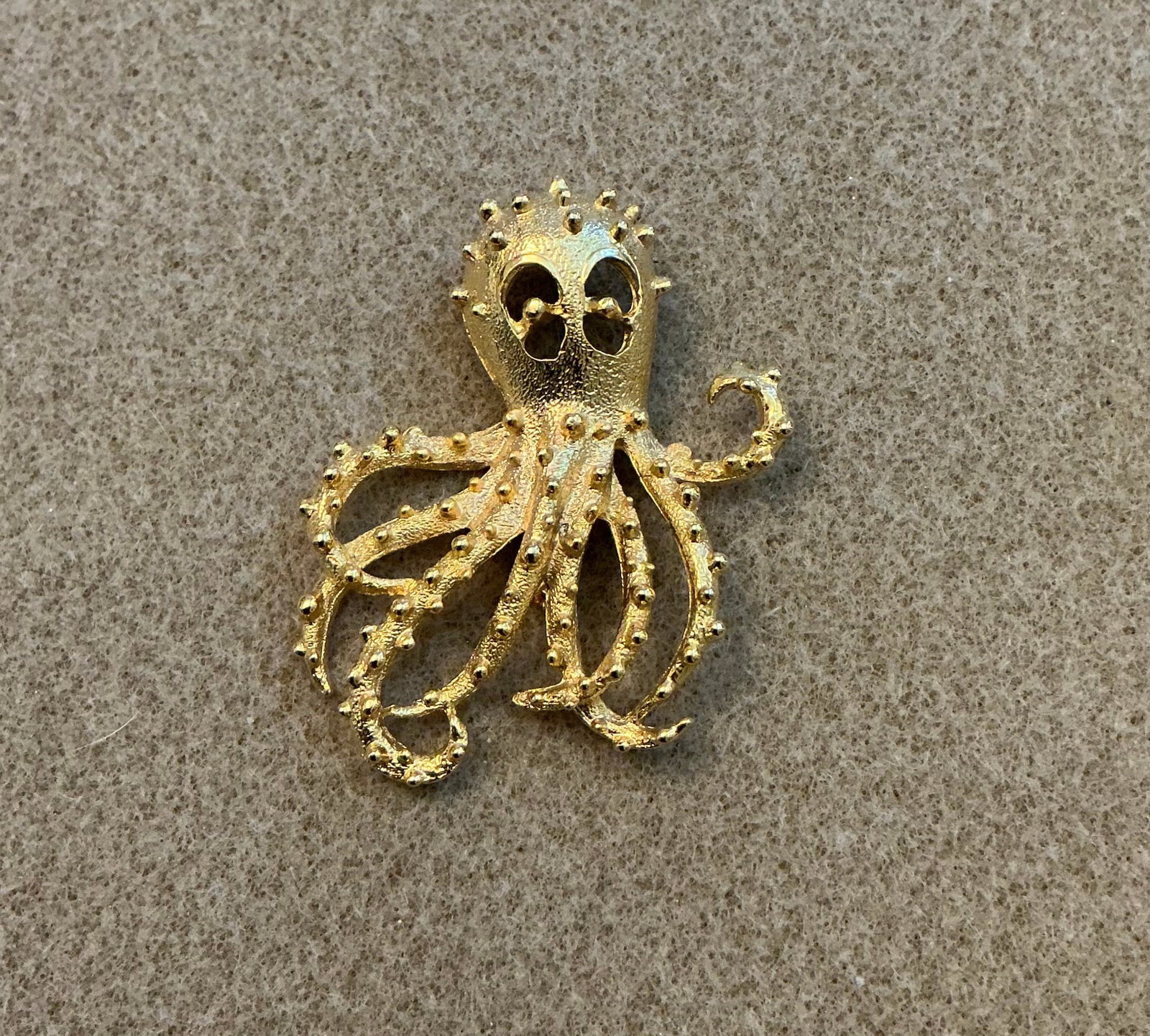 Octopus Brooch: 2.25 in