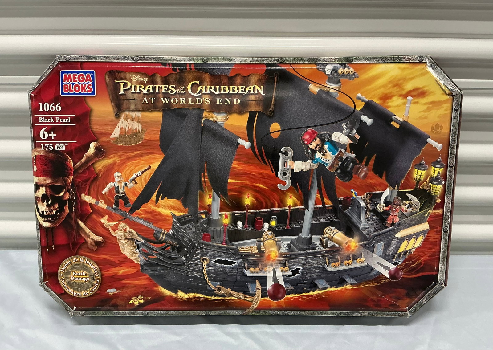 Pirates Of The Caribbean At World’s End Mega Bloks Black Pearl Ship: With Pieces Shown