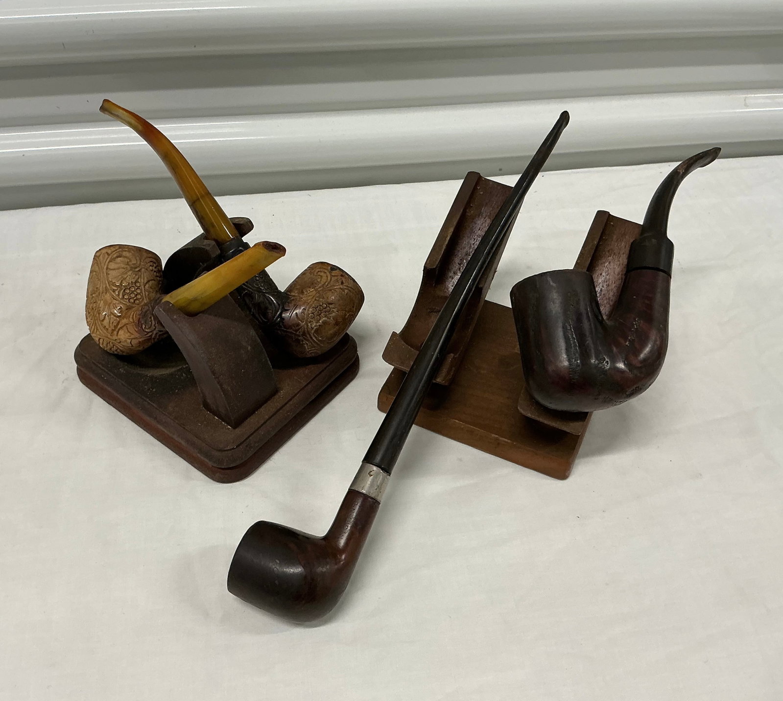 Vintage Pipes & Pipe Stands (1 of 8)