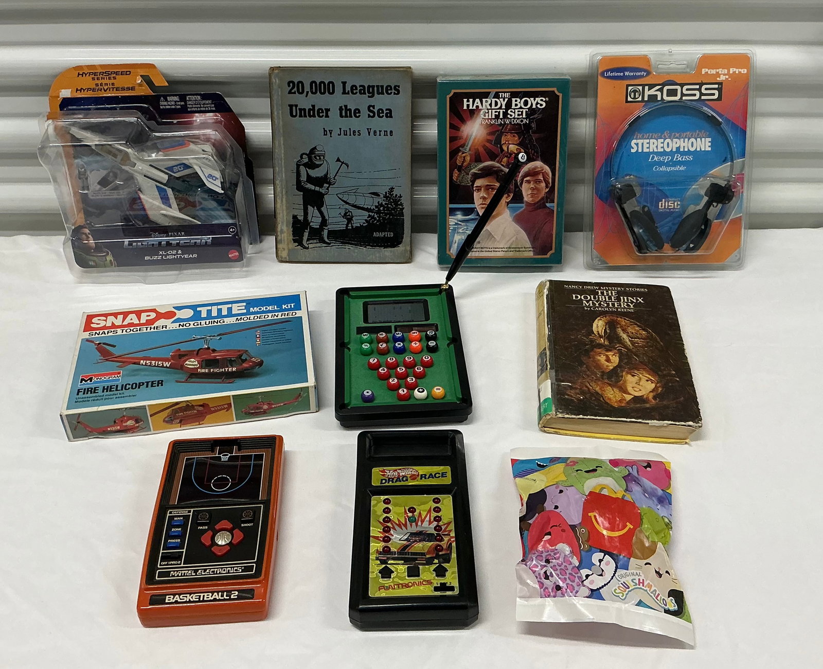 Vintage Toys Electronics & Books: 1955 20,000 Leagues Under The Sea, Sealed Hardy Boys Box Set