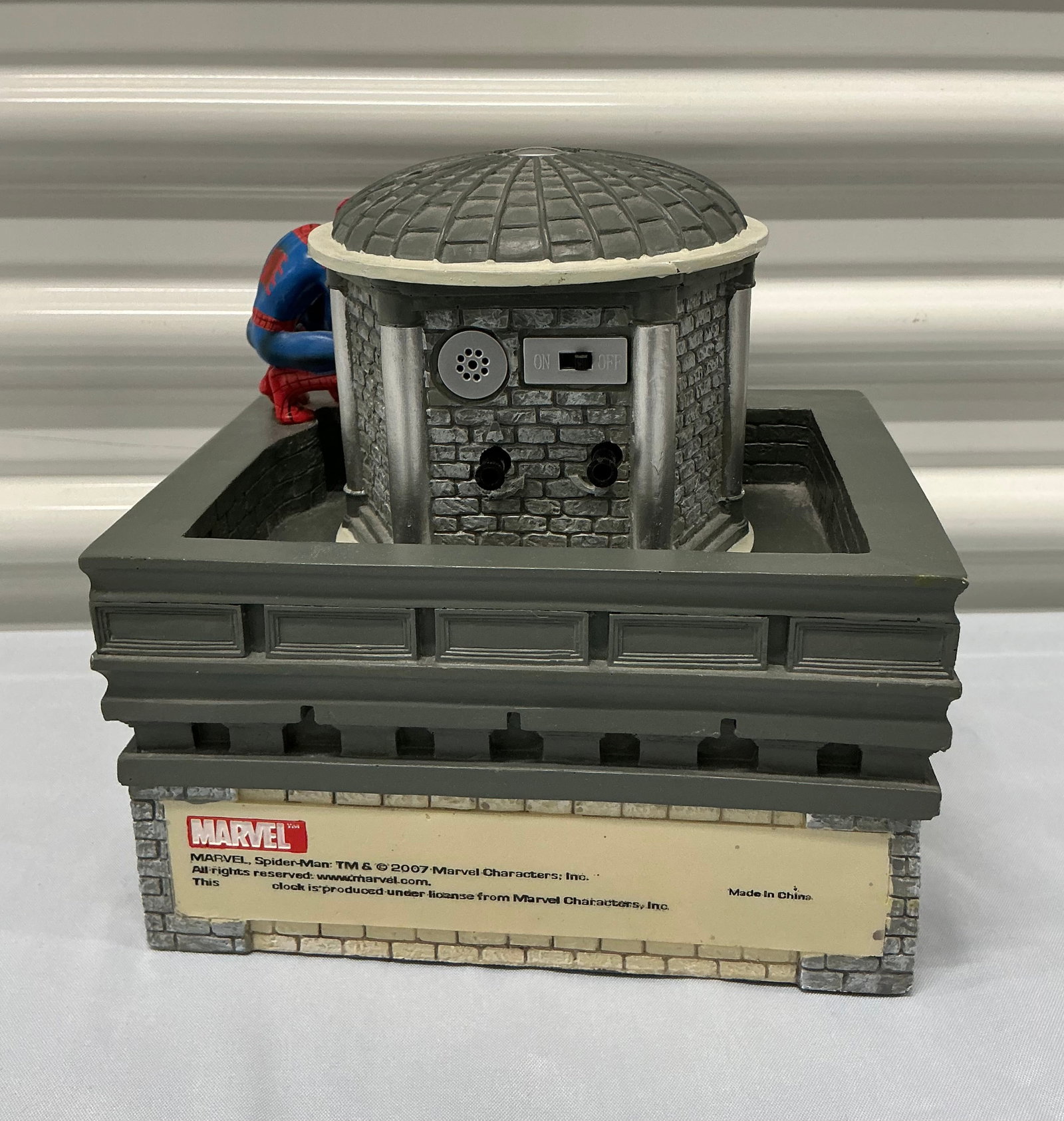 2007 Spider-Man Clock - 4