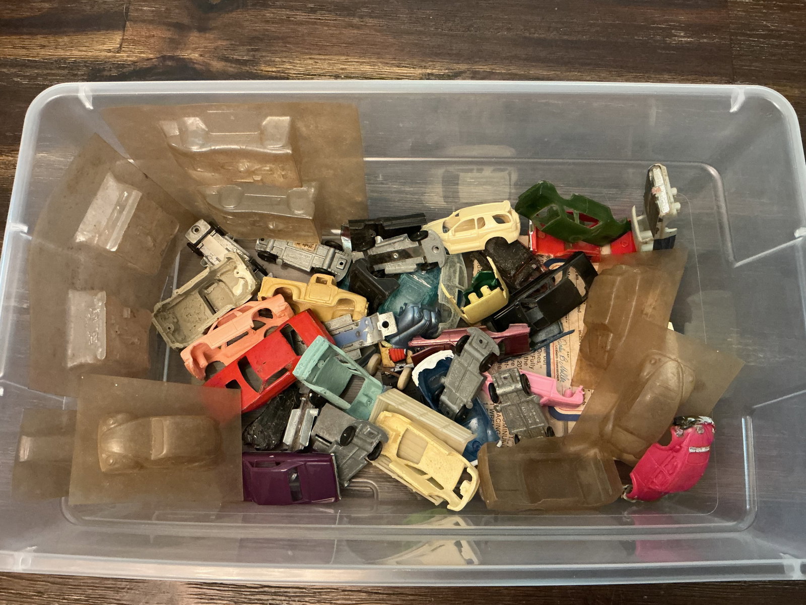 Box of Vintage Car Parts and Plastic Car Body Molds?: Parts as shown