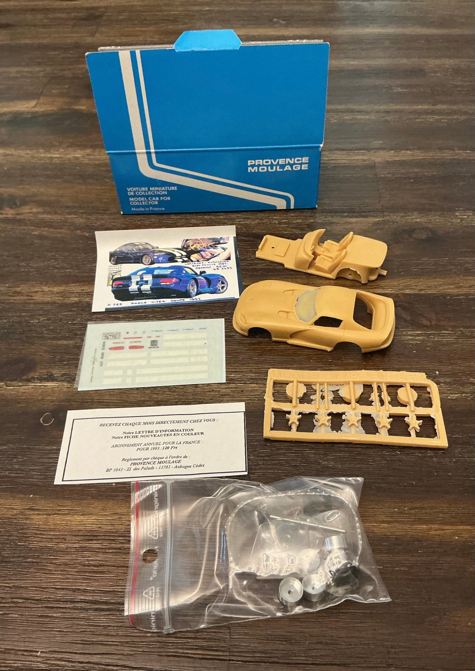Provence Moulage Dodge Viper Coupe 1993 Resin Model Kit (1 of 7)