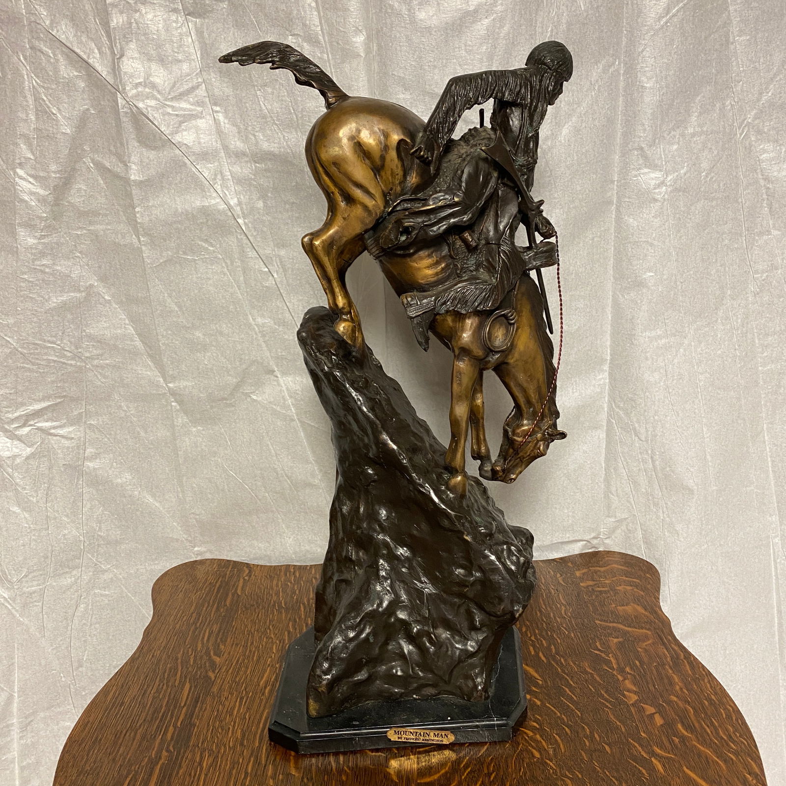 Remington Bronze Statue (1 of 3)