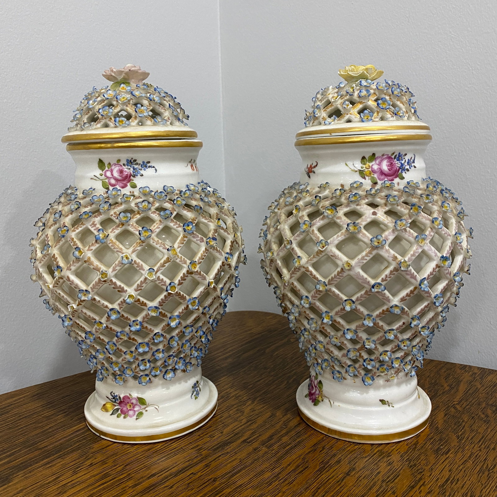 Antique Meissen vases or urns: The size is 11 inches tall and 6 inches diameter.