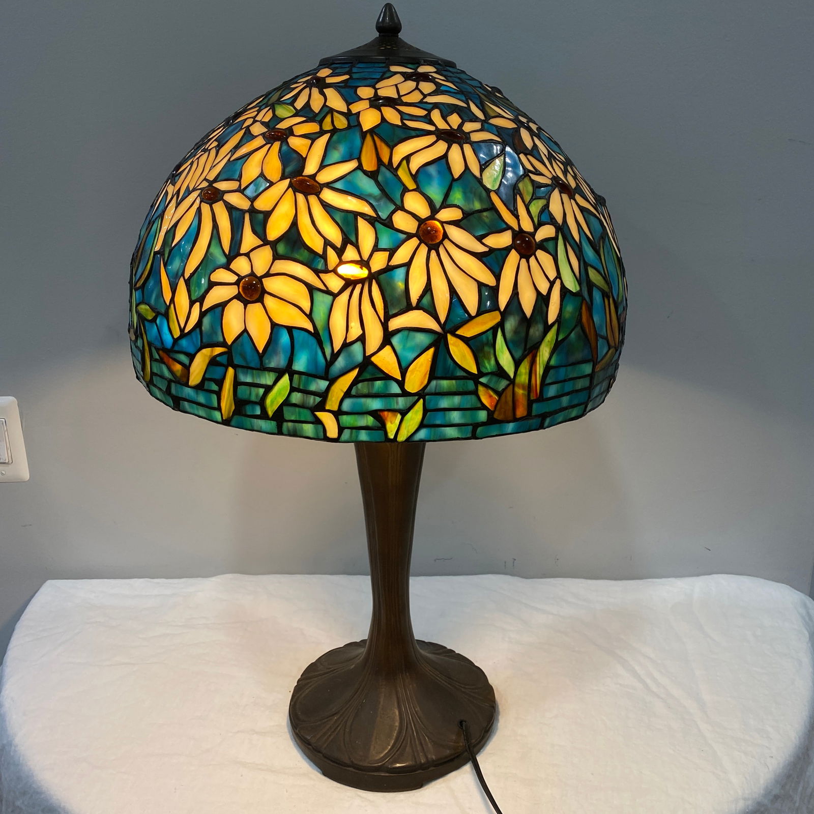 Tiffany Style Stained Glass Lamp With A Azalea Design (1 of 5)