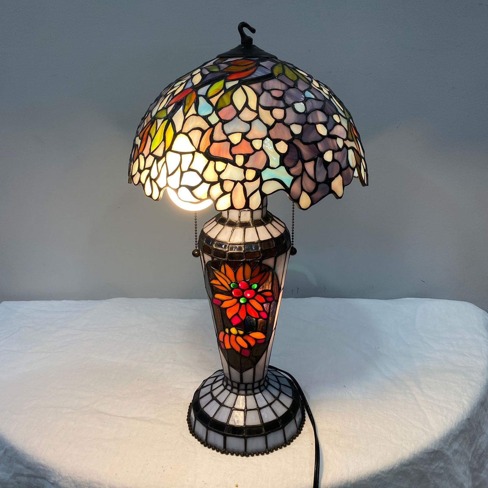Tiffany Style Stained Glass Lamp With A Wisteria Design (1 of 5)