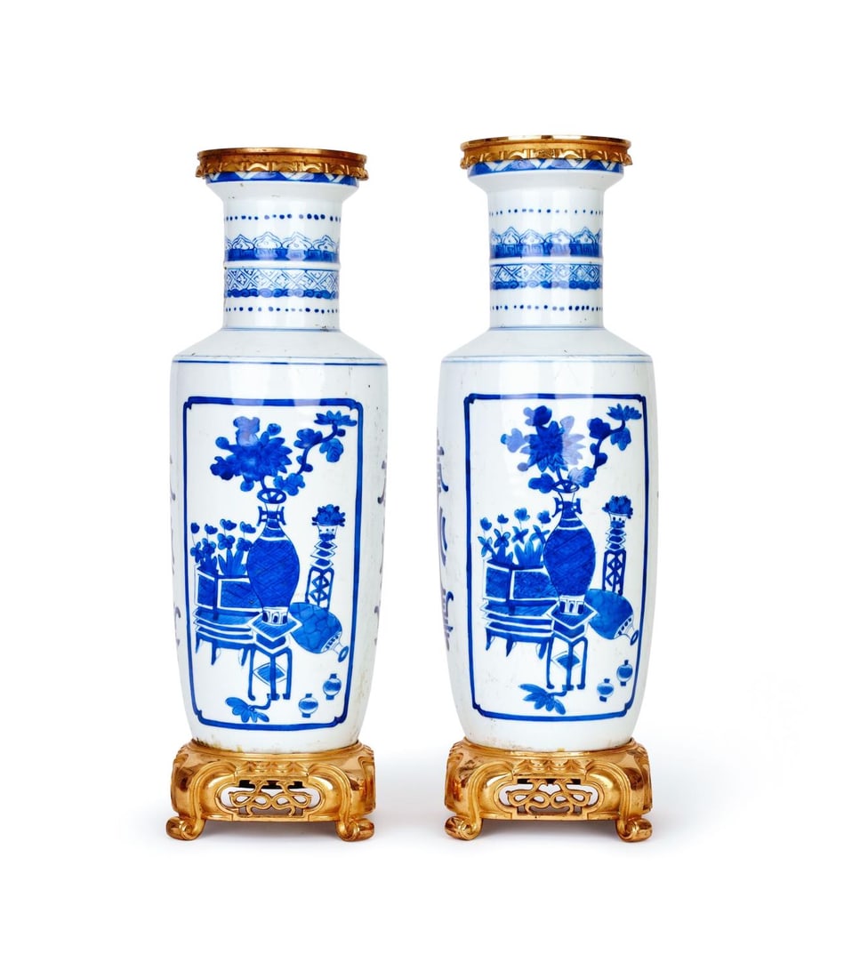 A PAIR OF FRENCH MOUNTS CHINESE BLUE & WHITE ROULEAU VASES, QING DYNASTY (1644-1911) (1 of 4)