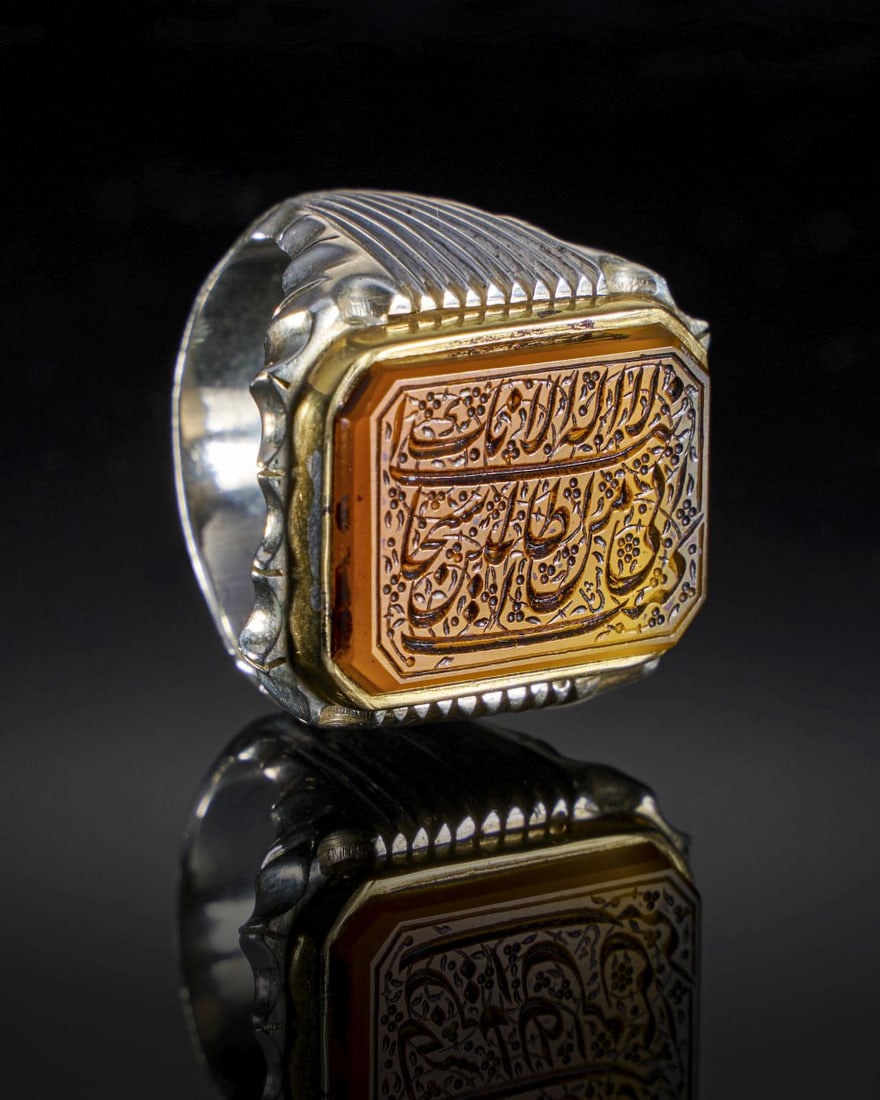 A CARNELIAN CALLIGRAPHIC INSCRIBED RING ON SILVER, 19TH CENTURY, PERSIA (1 of 1)