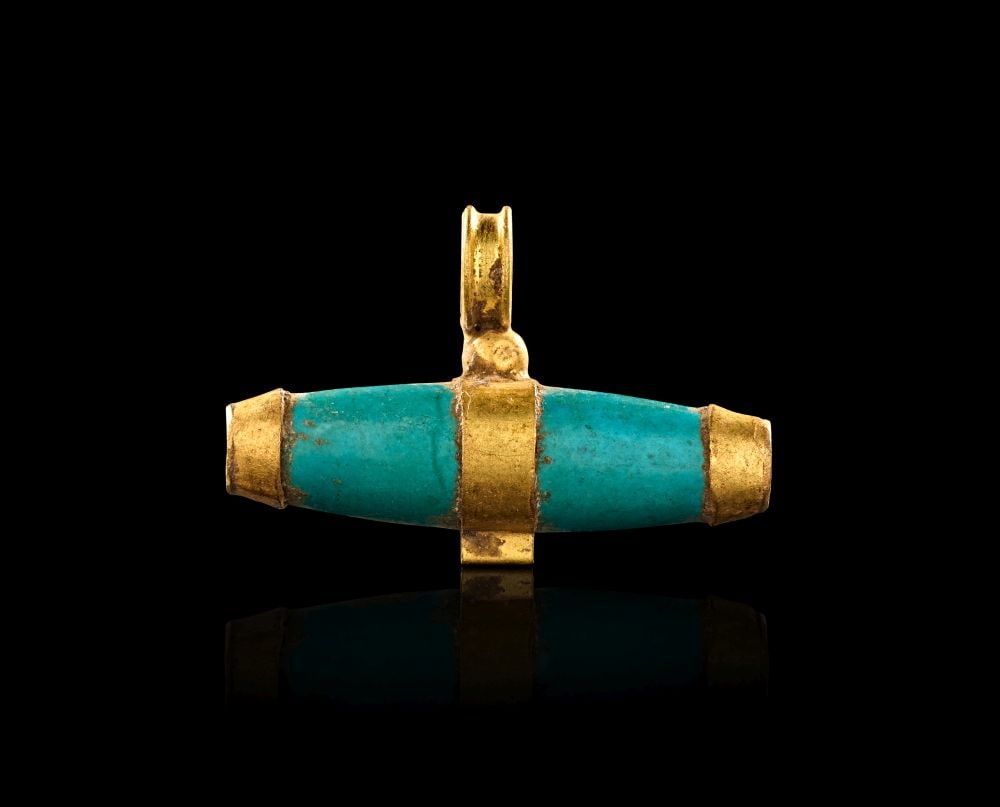 A ROMAN GOLD & TURQUOISE AMULET, CIRCA 1ST-2ND CENTURY A.D. (1 of 2)