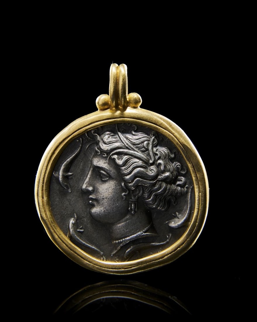 A SILVER GREEK COIN IN A GOLD SETTING (1 of 4)