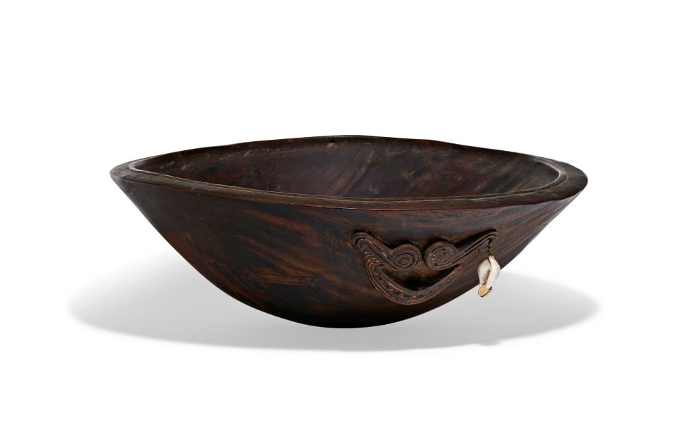 A FOOD BOWL WITH STYLIZED BIRDS, MASSIM PEOPLE, 19TH CENTURY (1 of 4)