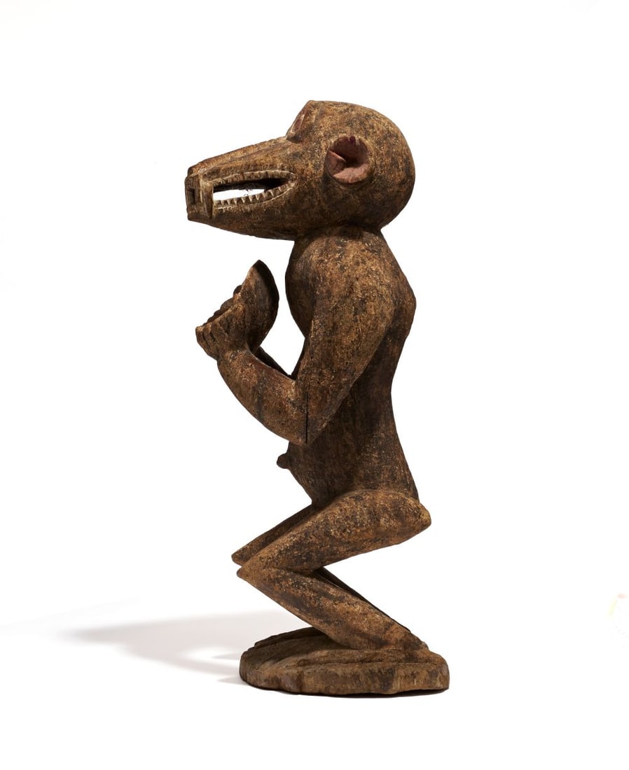 A POWERFUL BAULE DOG FIGURE FOR PROTECTION, IVORY COAST (1 of 4)