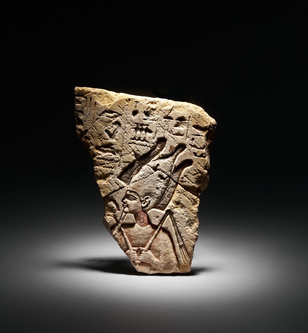 AN EGYPTIAN LIMESTONE RELIEF, NEW KINGDOM, 18TH DYNASTY, AMARNA PERIOD, CIRCA 1352-133 (1 of 2)