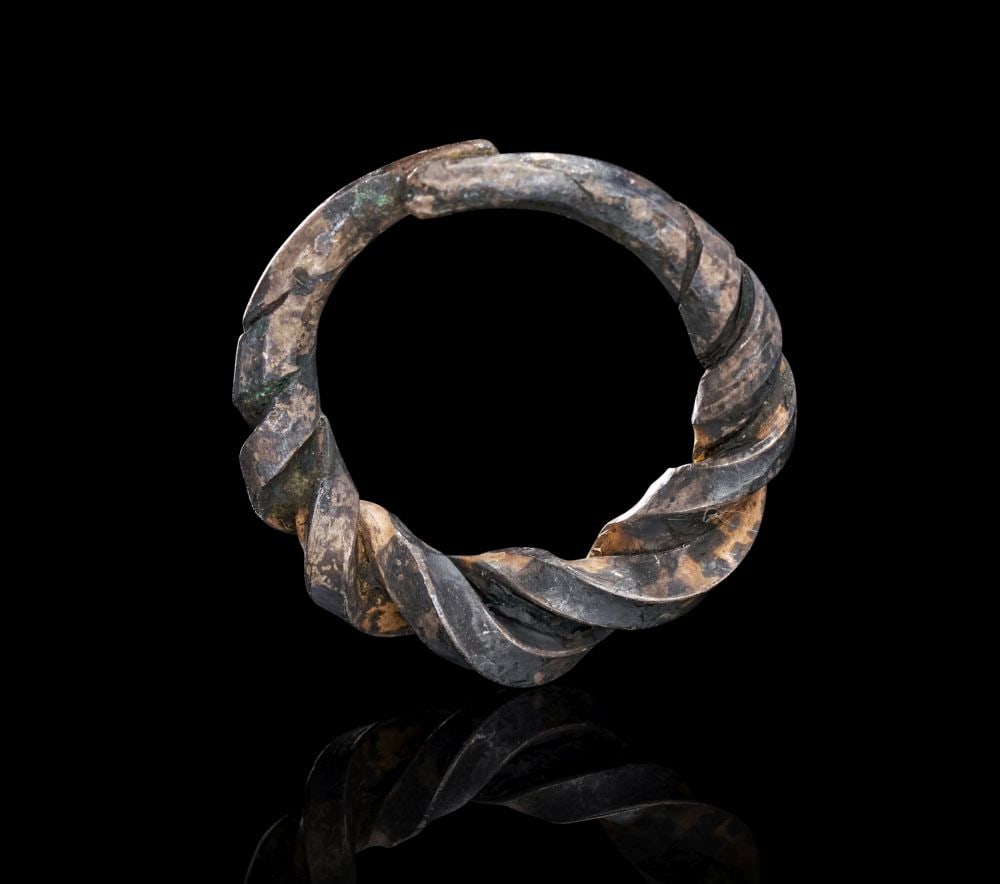 A VIKING SILVER RING, CIRCA 9TH-10TH CENTURY A.D. (1 of 2)