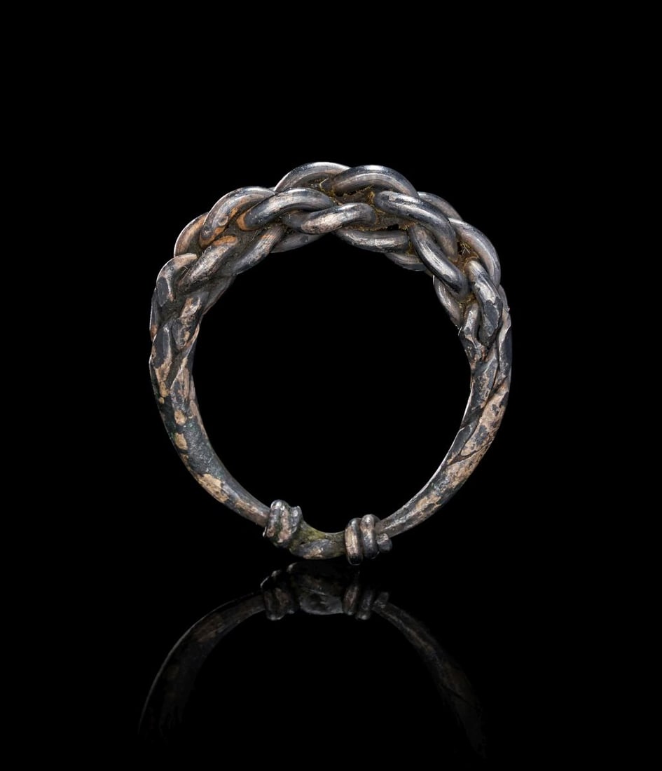 A VIKING SILVER RING, CIRCA 9TH-10TH CENTURY A.D. (1 of 2)