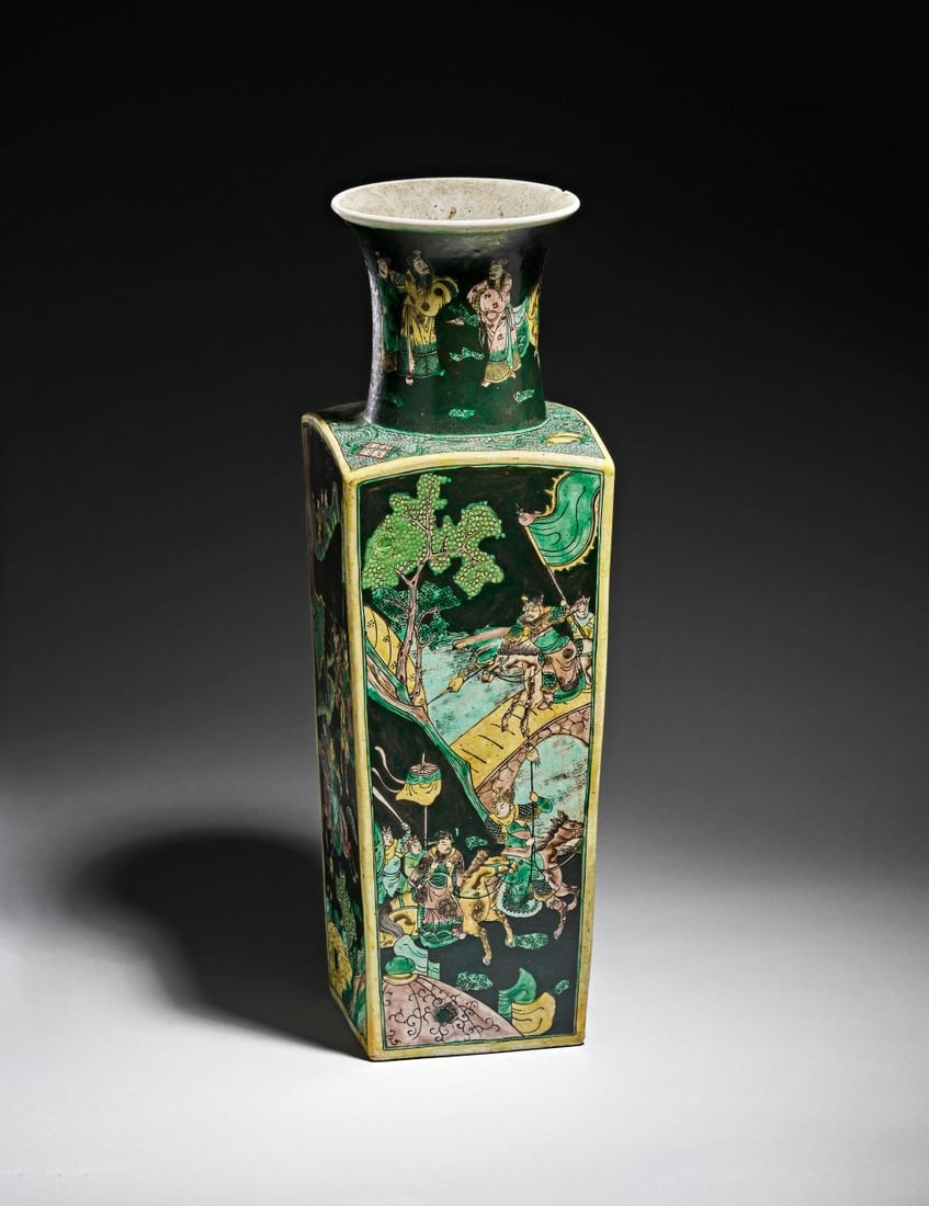 A CHINESE FAMILLE NOIR VASE, QING DYNASTY (1644-1911) (1 of 12)