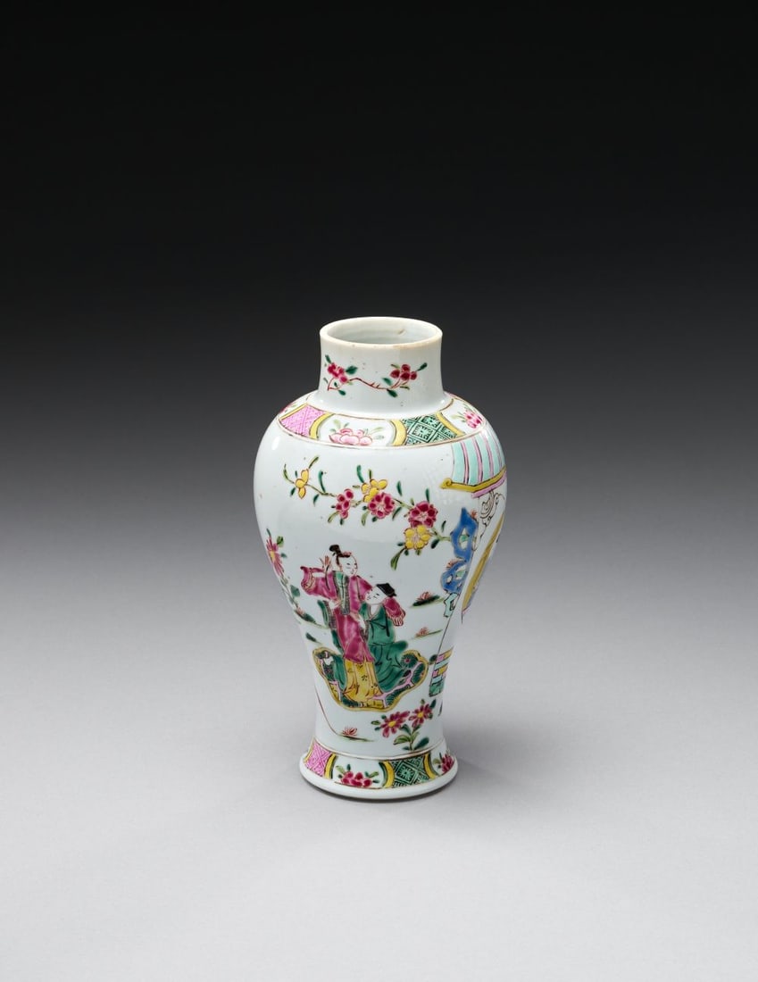 A CHINESE FAMILLE ROSE VASE, YONGZHENG (1723-1735) (1 of 5)