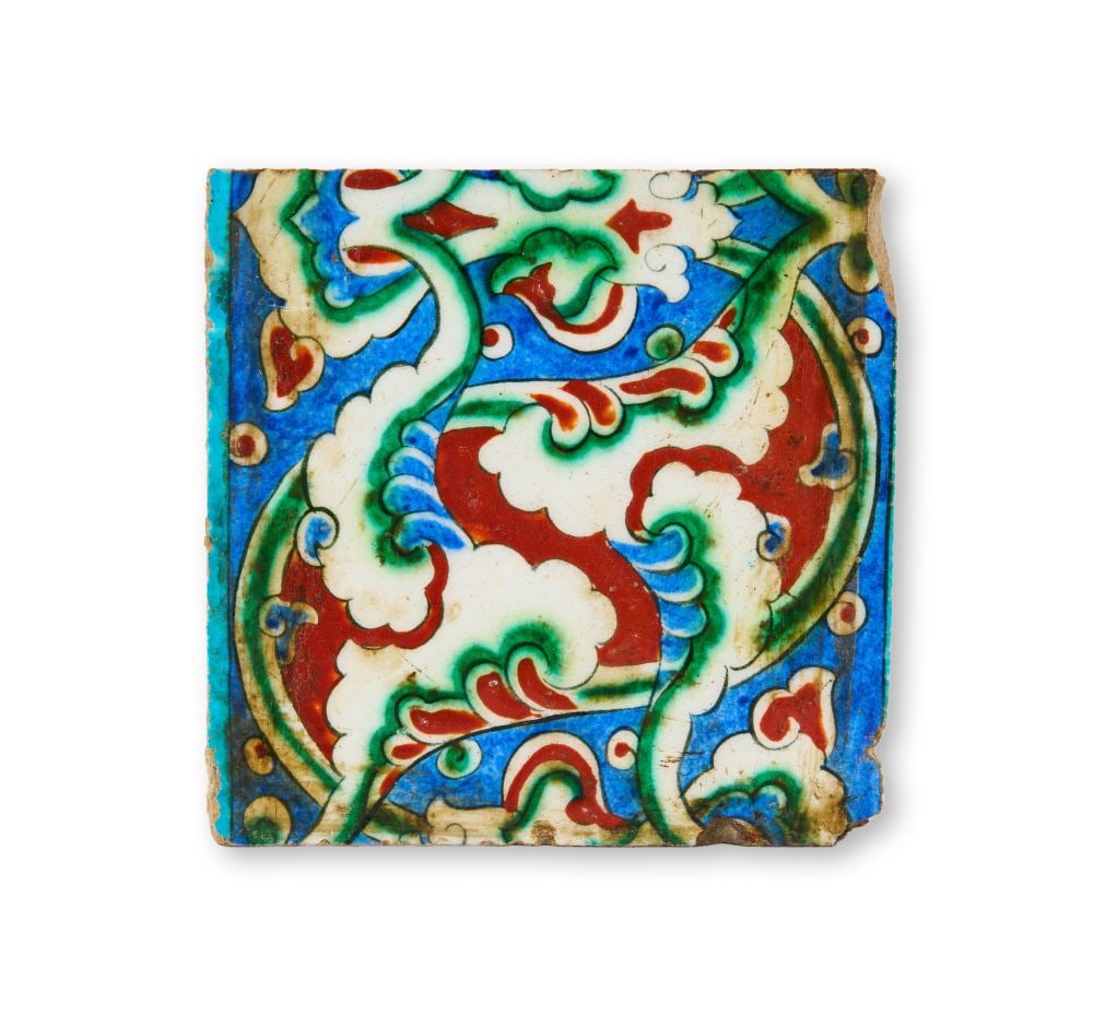 A IZNIK POTTERY TILE, OTTOMAN TURKEY, CIRCA 1575 (1 of 2)
