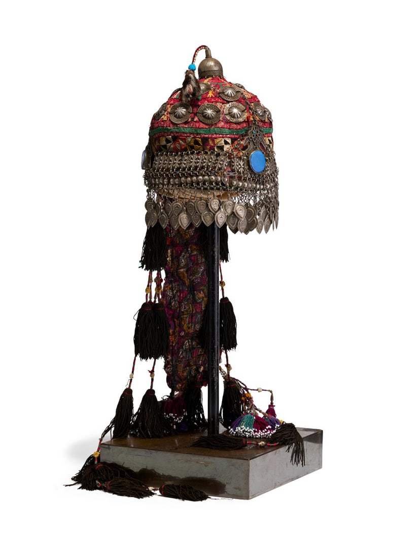 A RARE TURKMEN SILVER & GEM SET HEADDRESS, 19TH/20TH CENTURY, CENTRAL ASIA (1 of 5)