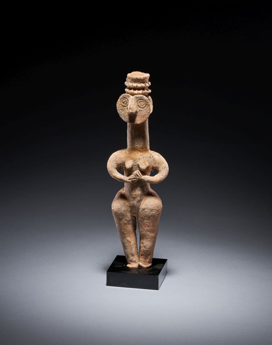 AN AMLASH POTTERY FEMALE FIGURE IRAN, CIRCA EARLY 1ST MILLENNIUM B.C. (1 of 5)