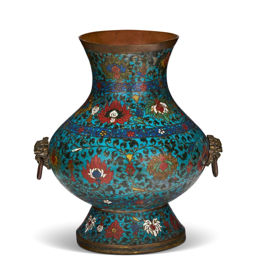 A LARGE CLOISONNÉ ENAMEL PEAR-SHAPED VASE, HU 17TH CENTURY (1 of 7)