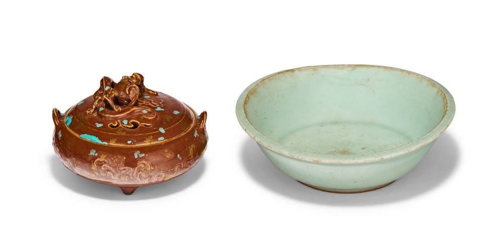 A CHINESE STIMULATED GILT BRONZE DECORATED TRIPOD CERAMIC CENSER WITH QIANLONG MARK & CELADON DISH (1 of 8)