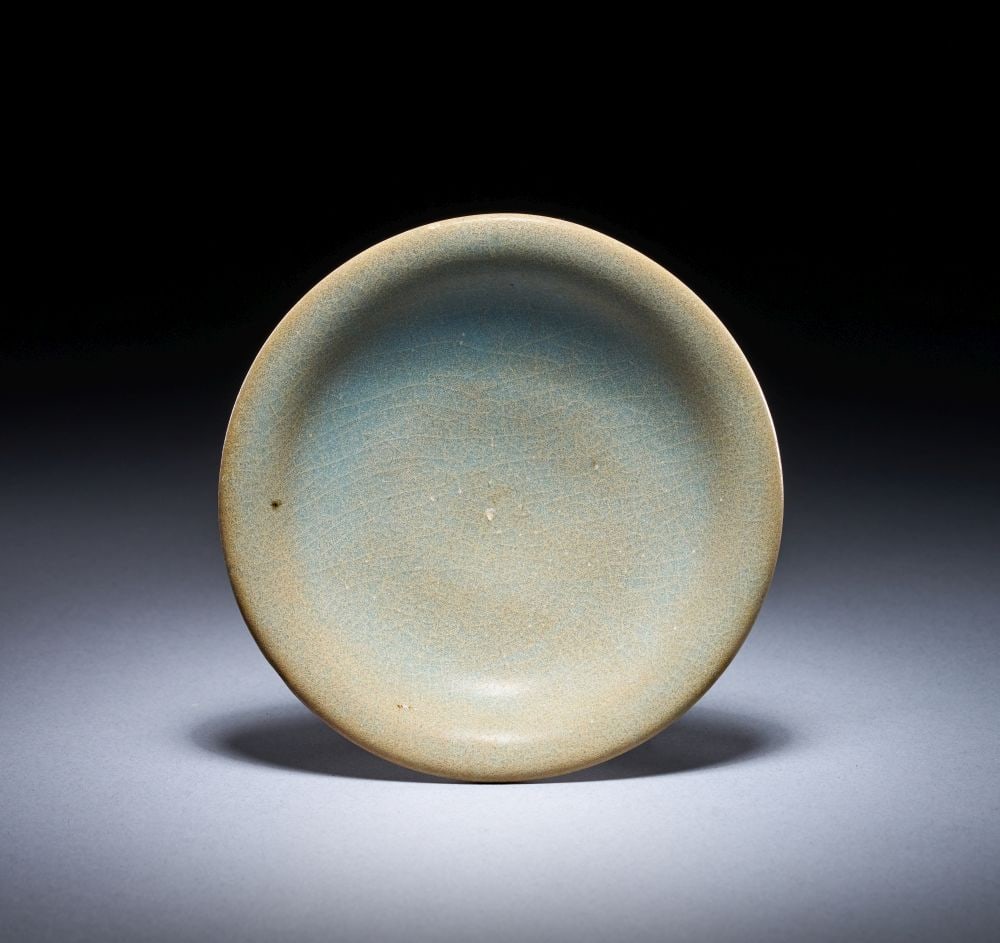 A LONGQUAN CELADON DISH SOUTHERN SONG DYNASTY (1127-1279) (1 of 5)