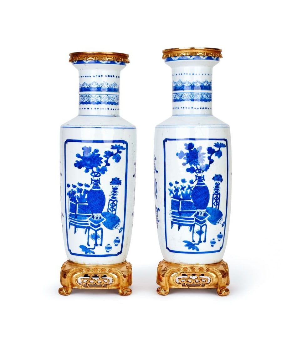 A PAIR OF FRENCH MOUNTS CHINESE BLUE & WHITE ROULEAU VASES, QING DYNASTY (1644-1911) (1 of 3)