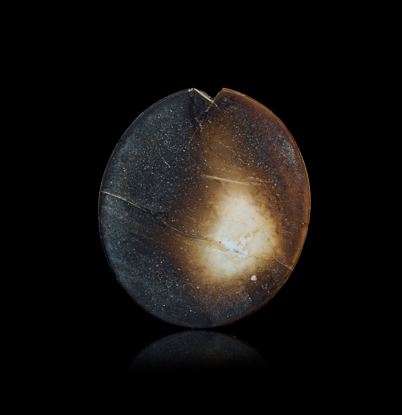 A ROMAN SARDONYX CAMEO DEPICTING A BUST OF A GODDESS WITH A DIADEM, CIRCA 2ND-3RD CENTURY A.D.: A ROMAN SARDONYX CAMEO DEPICTING A BUST OF A GODDESS WITH A DIADEM, CIRCA 2ND-3RD CENTURY A.D.This finely carved Roman cameo is executed in banded sardonyx, a material prized for its natural layering,