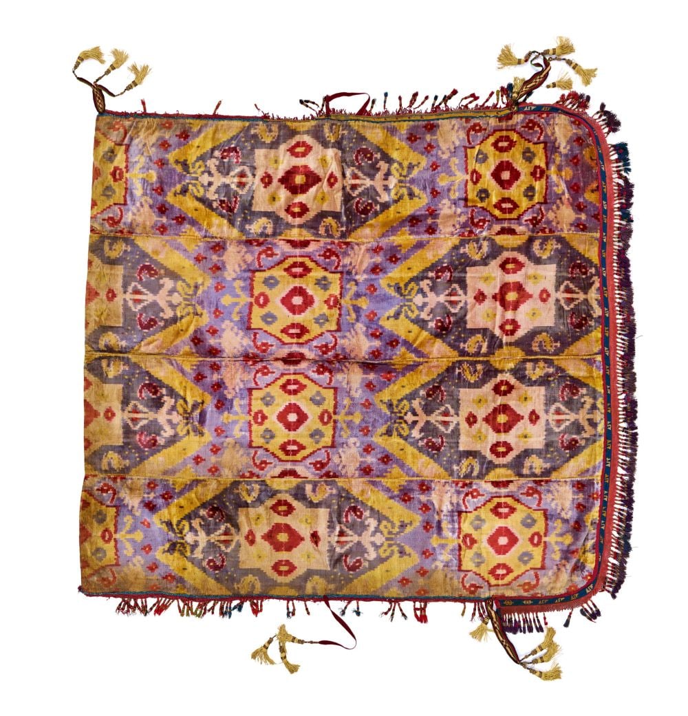 A LAKAI EMBROIDERY UZBEKISTAN, MID 19TH/20TH CENTURY (1 of 4)