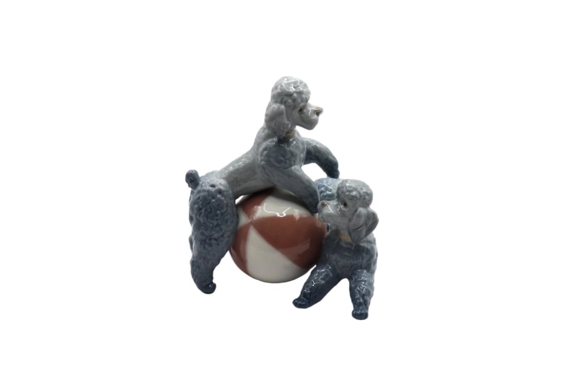 Lladró “Playful Dogs” Porcelain Figurine (1 of 5)