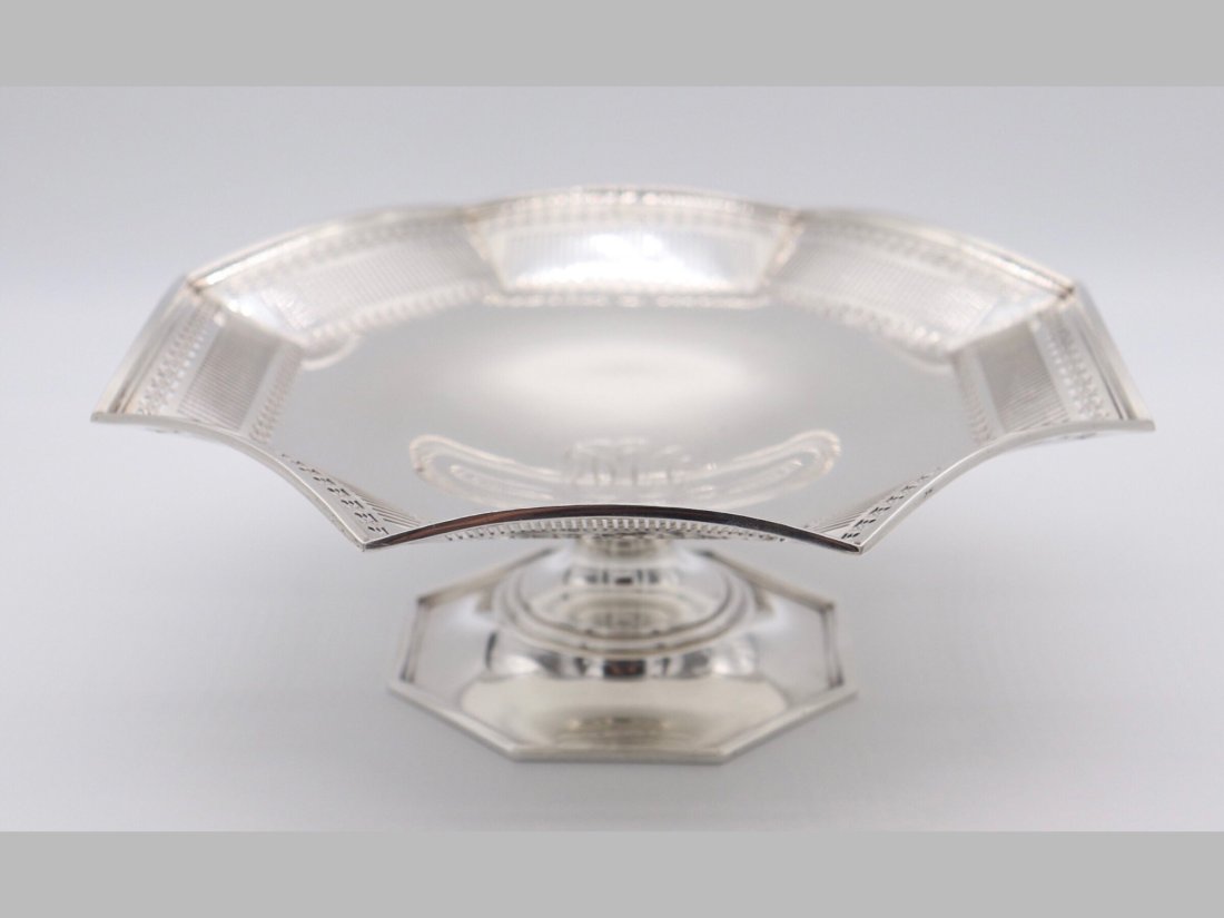 RARE George A. Henckel & Co. Sterling Silver Pierced Footed Centerpiece: Rare George A. Henckel & Co. sterling silver pierced footed centerpiece in great vintage condition. This piece is truly breathtaking, perfect for the center of the table. It has some slight staining a