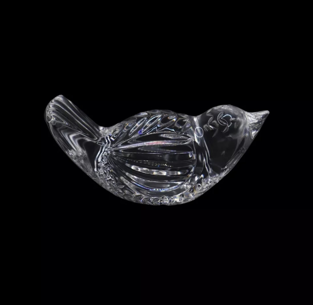 Waterford Crystal Bird Paperweight: Waterford Crystal bird paperweight in great vintage condition with no noticeable damage, no deep scratches and no cracks. It does seem to have a small flea bite on the tip of the beak, it could also b