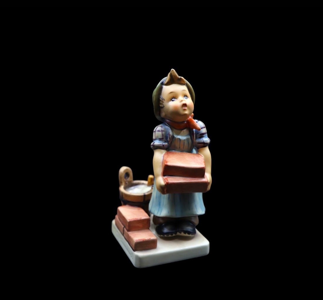 Goebel Hummel Porcelain “Builder” #305 Figurine - TMK6 (1 of 3)