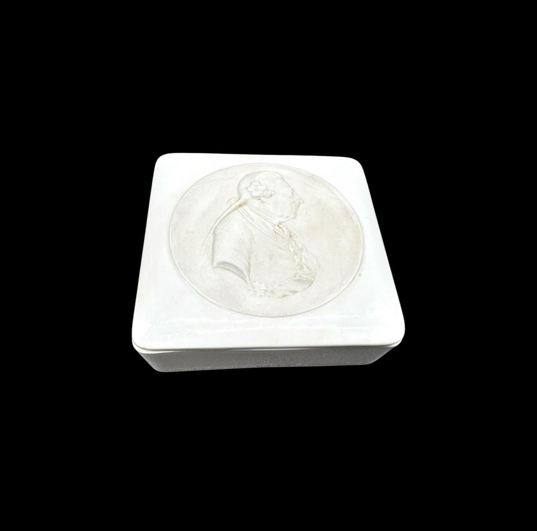 KPM Berlin Porcelain Desk Box of Frederick of Prussia / Old Fritz: KPM Berlin porcelain desk box featuring a matte relief medallion of Frederick the Great (Old Fritz) of Prussia. The crisp white glaze contrasts beautifully with the finely detailed matte profile. In e