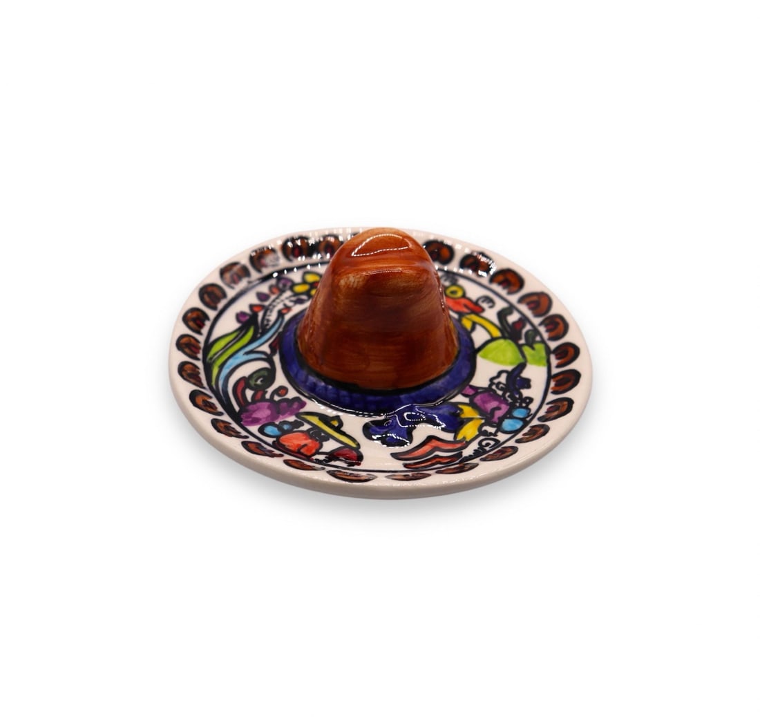 Vintage Jesus Roman Xalitla Guerrero Mexico Ceramic Sombrero Ashtray: This vintage Jesus Roman Xalitla Guerrero ceramic sombrero ashtray is a vibrant piece of Mexican artistry. Handcrafted and hand-painted with intricate floral and folkloric motifs, it measures 5 inches