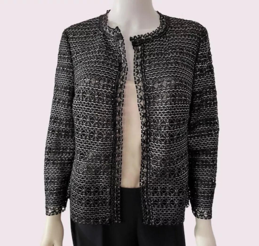 Pre-Owned DKNY Cotton Blend Collarless Black and Silver Open Coat - Size 10: DKNY cotton blend black and silver open coat in excellent vintage condition with no rips, tears, repairs, loss of tags or stains. This classic and timeless piece can be worn to any special event or a