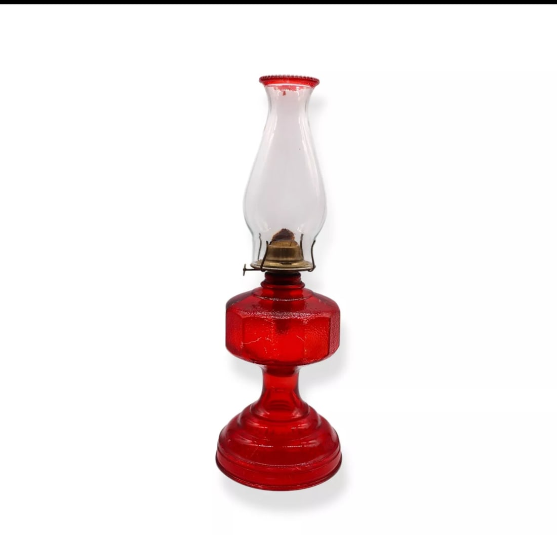 Antique Eagle Large Red Pressed Glass Oil Lamp (1 of 3)