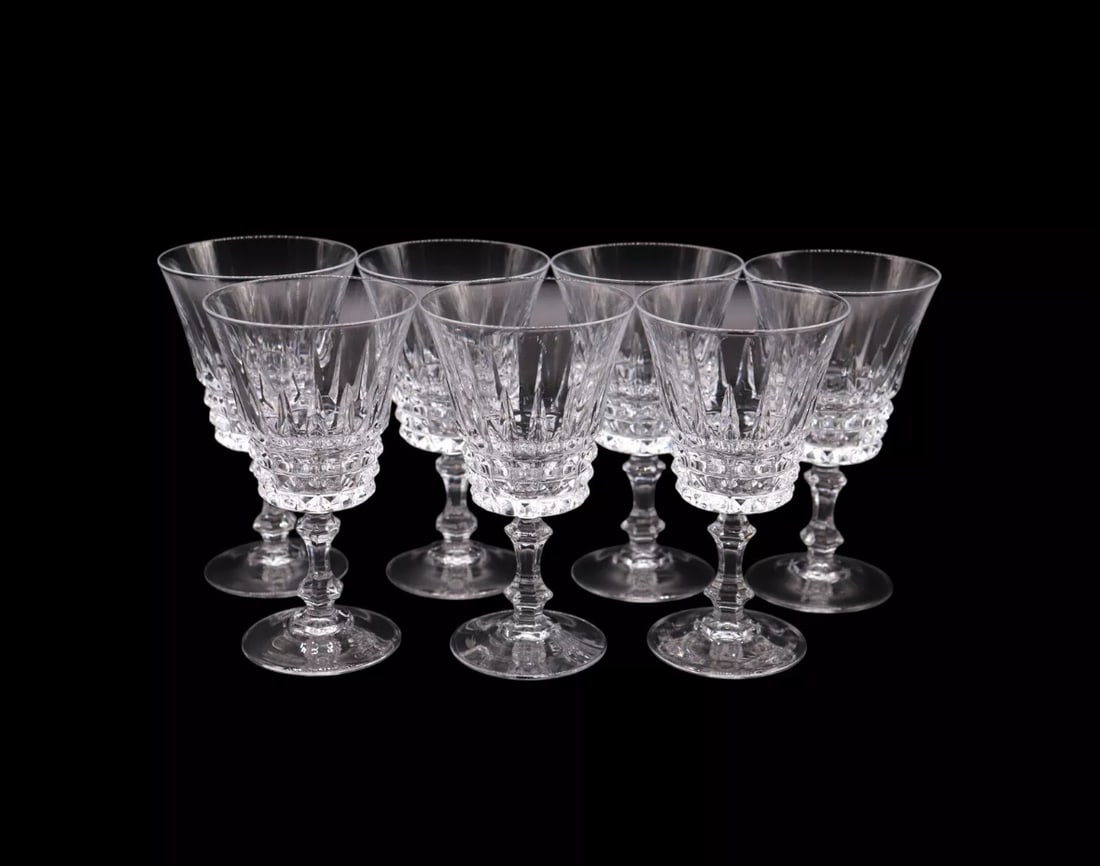 (7) Cristal D’Arques-Durand “Tuilleries Villandry” Wine Glasses: Set of 7 Cristal D’Arques-Durand “Tuilleries Villandry” wine glasses, each piece standing 5 1/4 inches tall and featuring intricate cut designs, showcasing timeless elegance. The glasses are