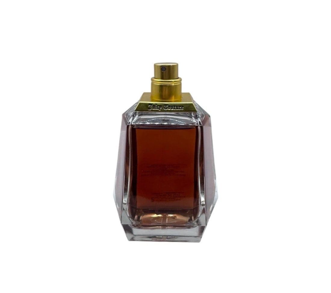 Juicy Couture “I Am Juicy Couture” 3.4oz Eau De Parfum No Lid / Full: Juicy Couture “I Am Juicy Couture” 3.4oz Eau De Parfum No Lid / Full. In excellent condition and almost full, has only been used a handful of times, does not come with the box or lid.