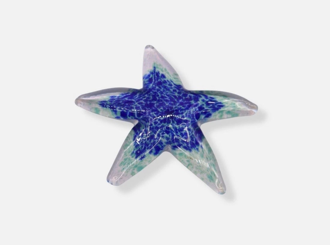 Tommy Bahama Home Blue Hand Blown Glass Starfish Figurine w/ Original Box: Tommy Bahama Home hand-blown glass starfish figurine measuring 6 inches wide and showcasing a stunning blend of deep blue and seafoam green hues. Crafted with intricate detail, its smooth, glossy fini
