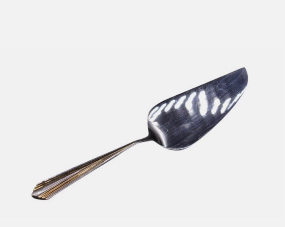 Reed & Barton “Golden Spire” Pattern Pie and Cake Server (1 of 3)